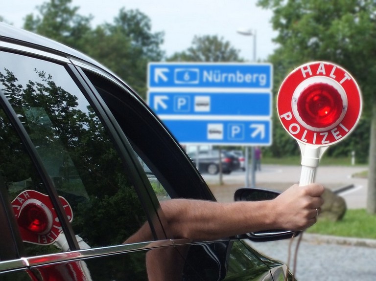 Name:  polizei.jpg
Views: 2384
Size:  102.0 KB