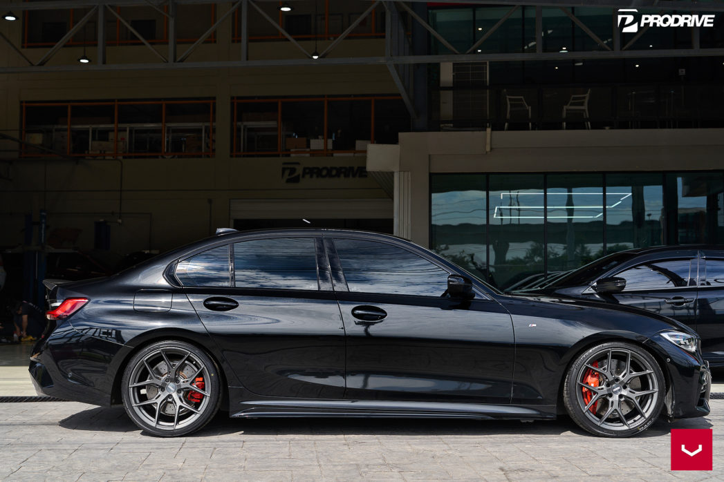 Name:  BMW-G20-3-Series-Hybrid-Forged-Series-HF-5--Vossen-Wheels-2022-3-1047x698.jpg
Views: 328
Size:  154.3 KB