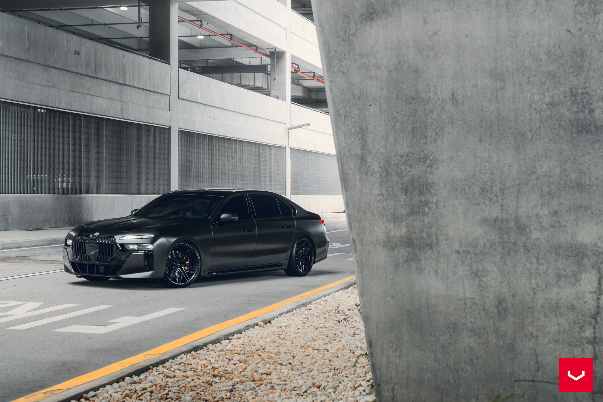 Name:  BMW-760i-Hybrid-Forged-Series-HF-7--Vossen-Wheels-2024-812-2000x1334.jpg
Views: 12
Size:  471.6 KB