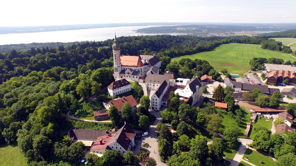 Name:  Kloster Andrechs11406952_10153334956172383_5282984285131791715_n.jpg
Views: 18356
Size:  101.7 KB