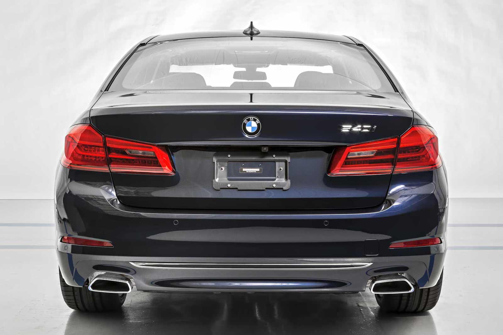 Name:  ImperialBlueMetallic-540i-4.jpg
Views: 14666
Size:  112.2 KB