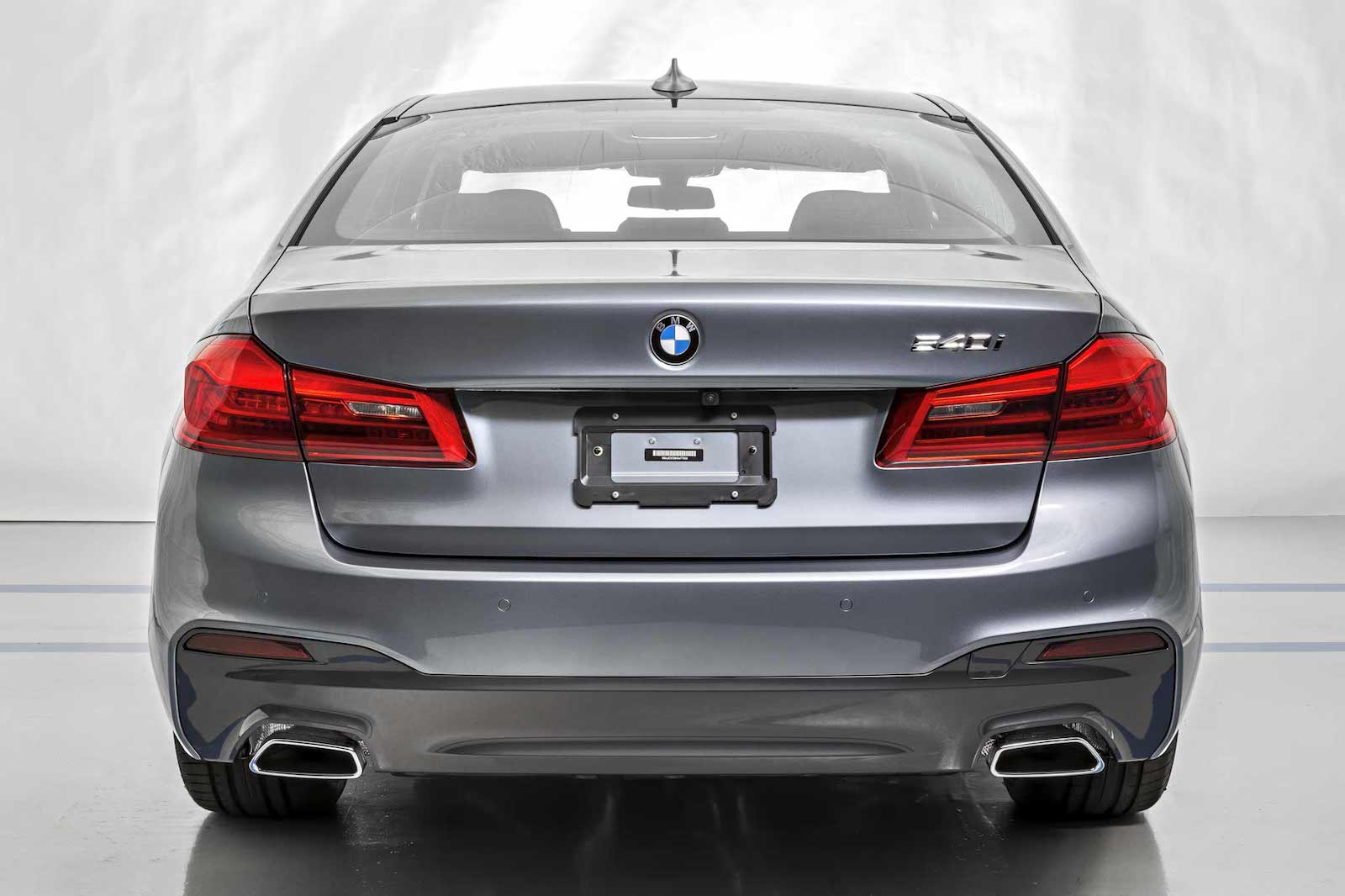 Name:  540i-msport-bluestone4.jpg
Views: 58860
Size:  103.5 KB