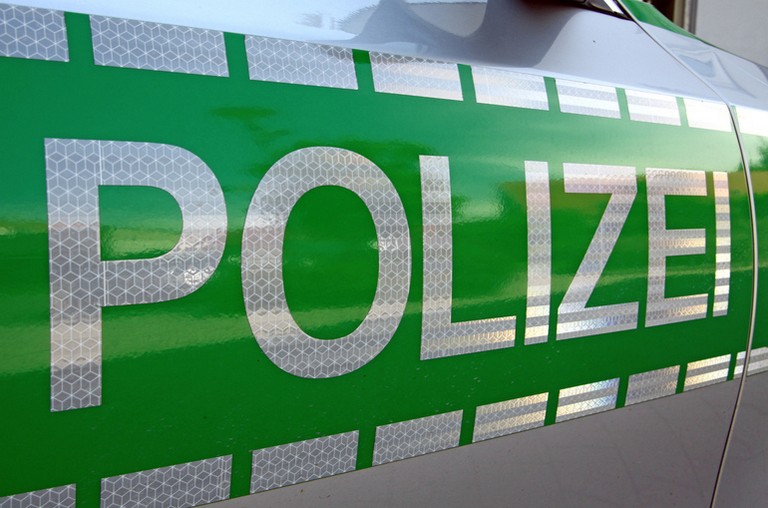 Name:  Polizei_jj.jpg
Views: 6728
Size:  93.2 KB