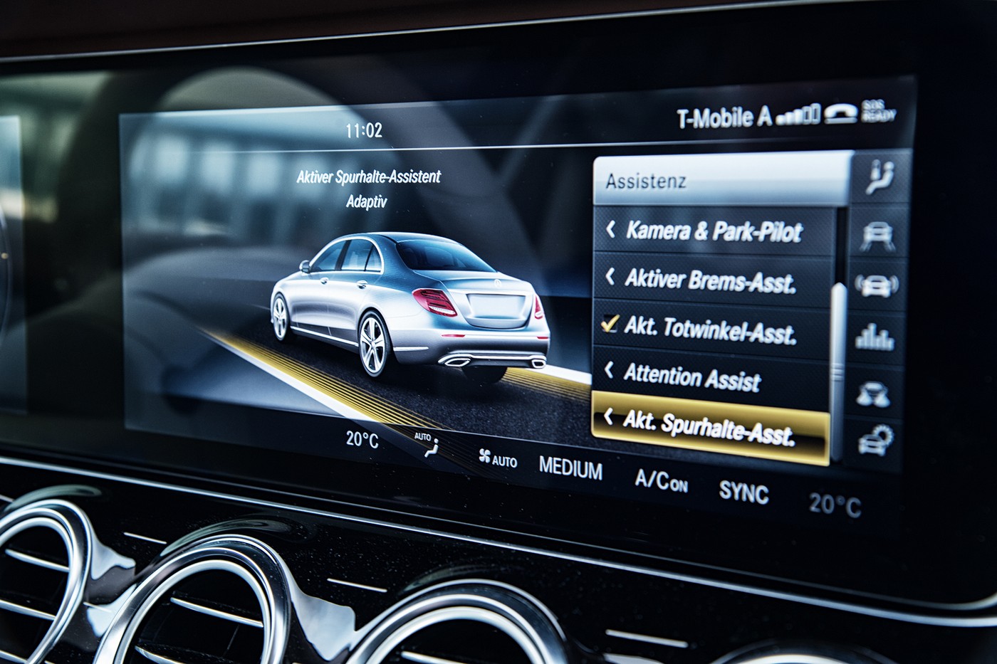 Name:  2017-Mercedes-Benz-E350d-infotainment-display.jpg
Views: 1078
Size:  242.5 KB