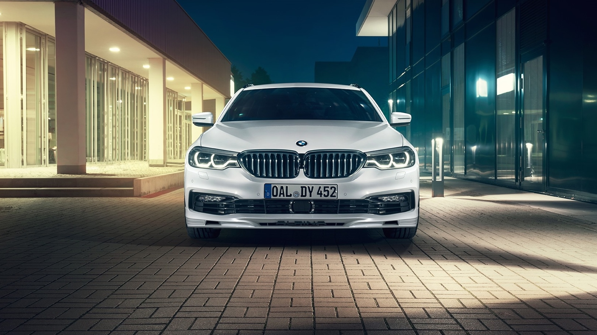 Name:  BMW-Alpina-D5-S-2017-IAA-G30-G31-Diesel-09.jpg
Views: 16712
Size:  716.9 KB