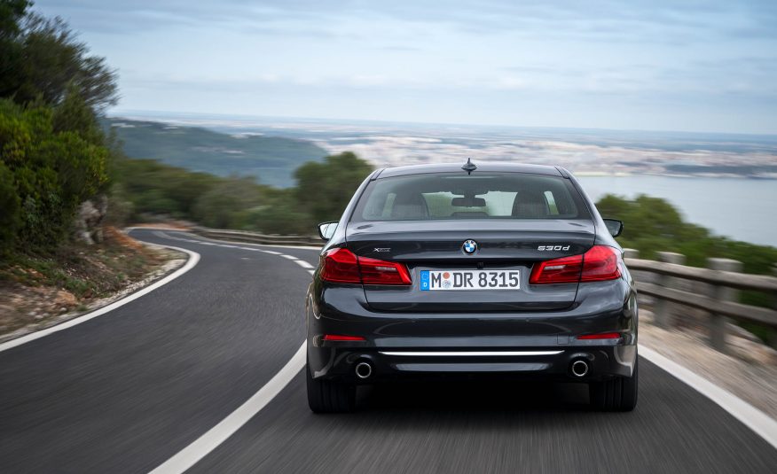 Name:  2017-BMW-5-Series-First-Drive-152-876x535.jpg
Views: 35688
Size:  64.9 KB