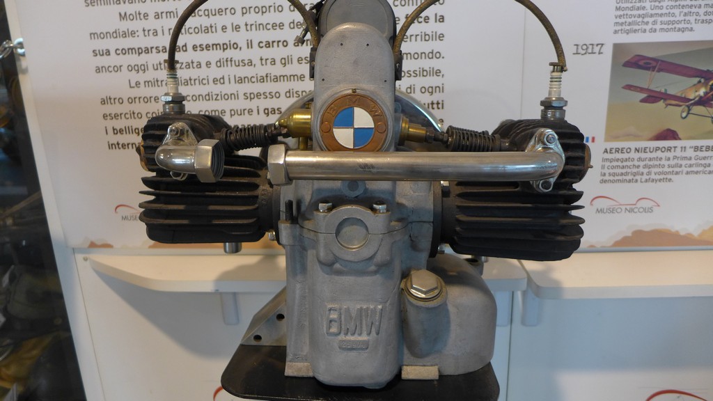 Name:  Boxer BMW motor early   P1220897.jpg
Views: 929
Size:  146.3 KB