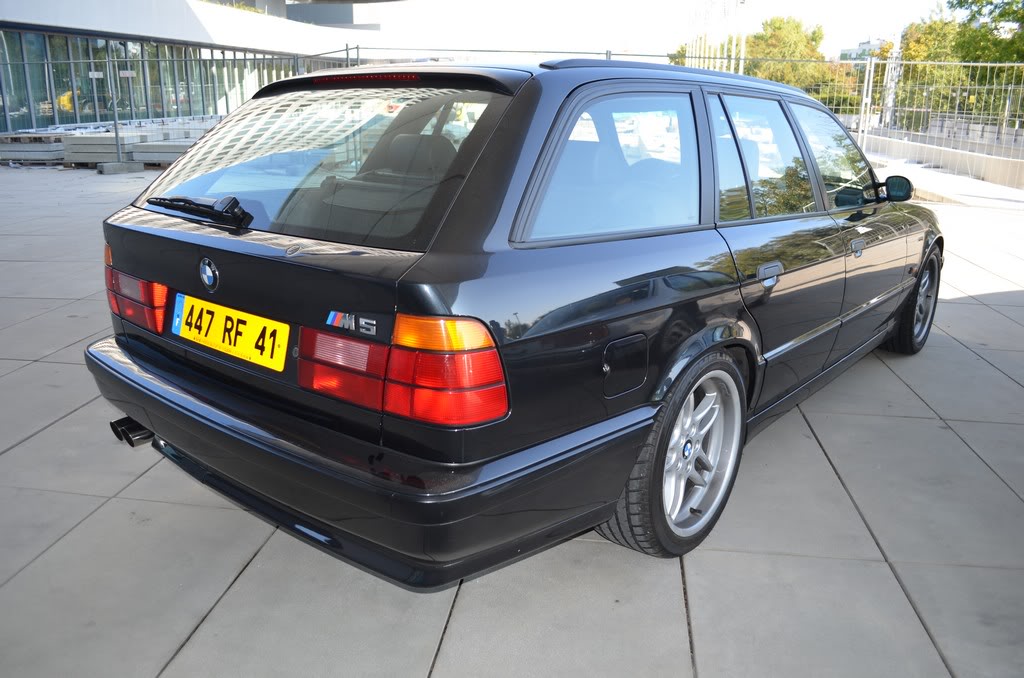 Name:  e34 M5 bonhams auction  DSC_0086.jpg
Views: 15294
Size:  120.5 KB