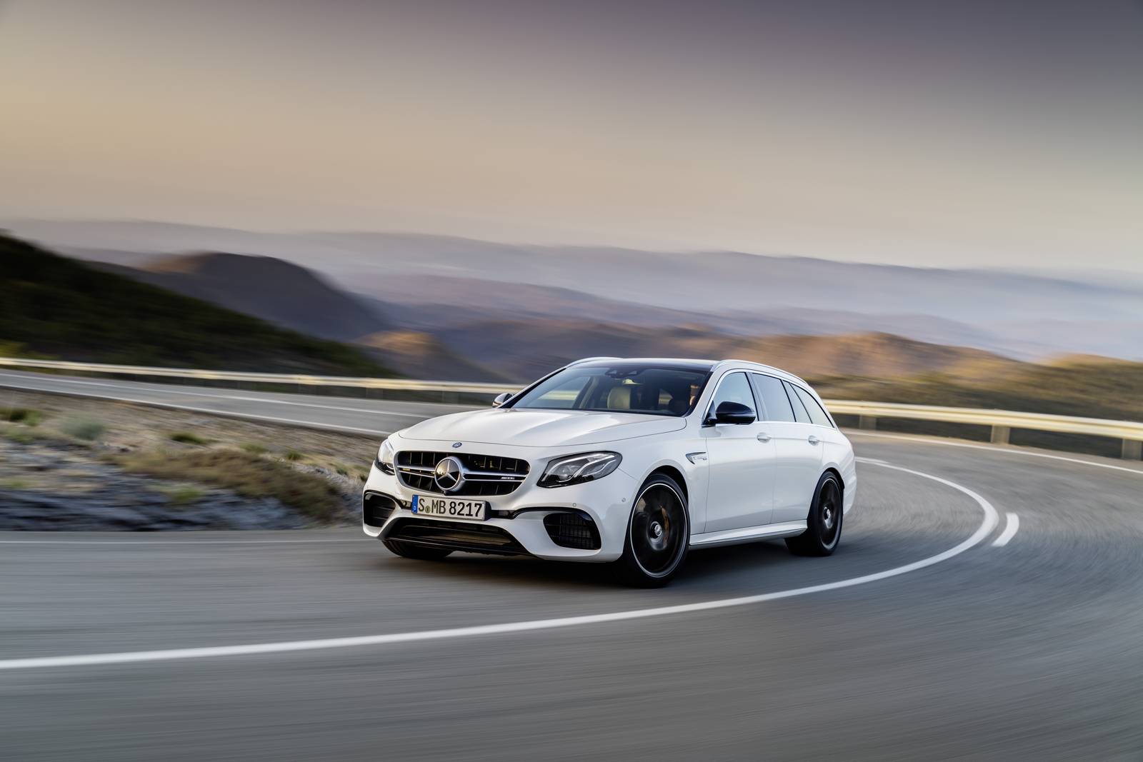 Name:  Mercedes-AMG-E63-S-Estate-1.jpg
Views: 1753
Size:  99.2 KB