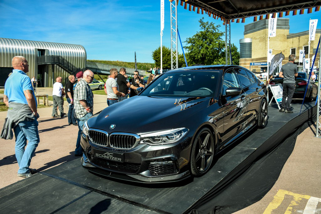 Name:  g30-5-series-schnitzer5.jpg
Views: 16049
Size:  302.8 KB