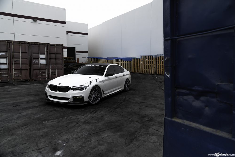 Name:  bmw-530e-m520r-avant-garde-03.jpg
Views: 24
Size:  76.9 KB