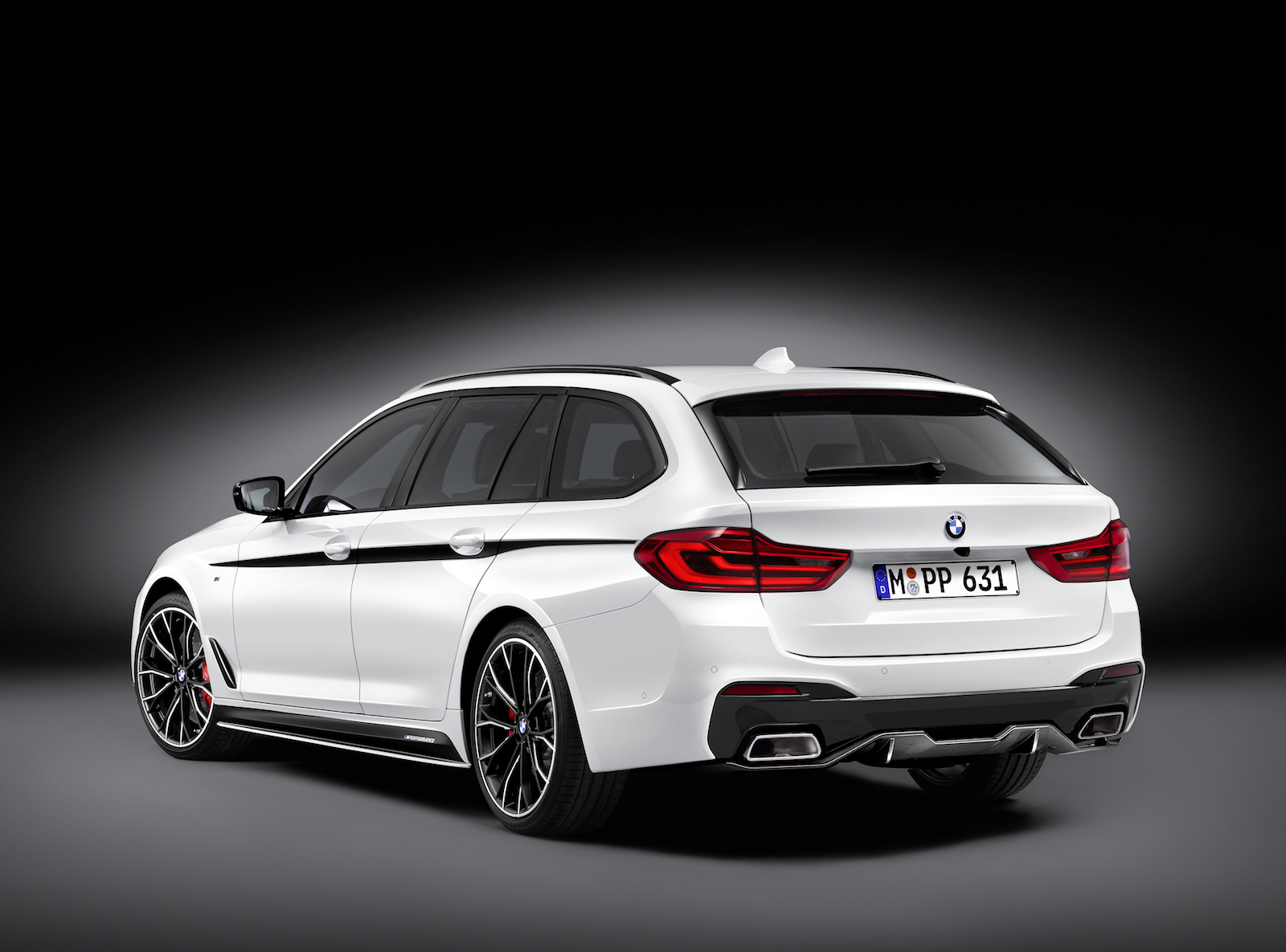 Name:  P90249185_highRes_the-new-bmw-5-series.jpg
Views: 12316
Size:  787.3 KB